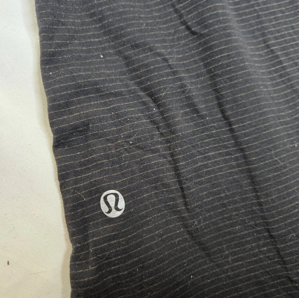LULULEMON‎ black striped 105 F racerback scalloped edge singlet luon tank top S